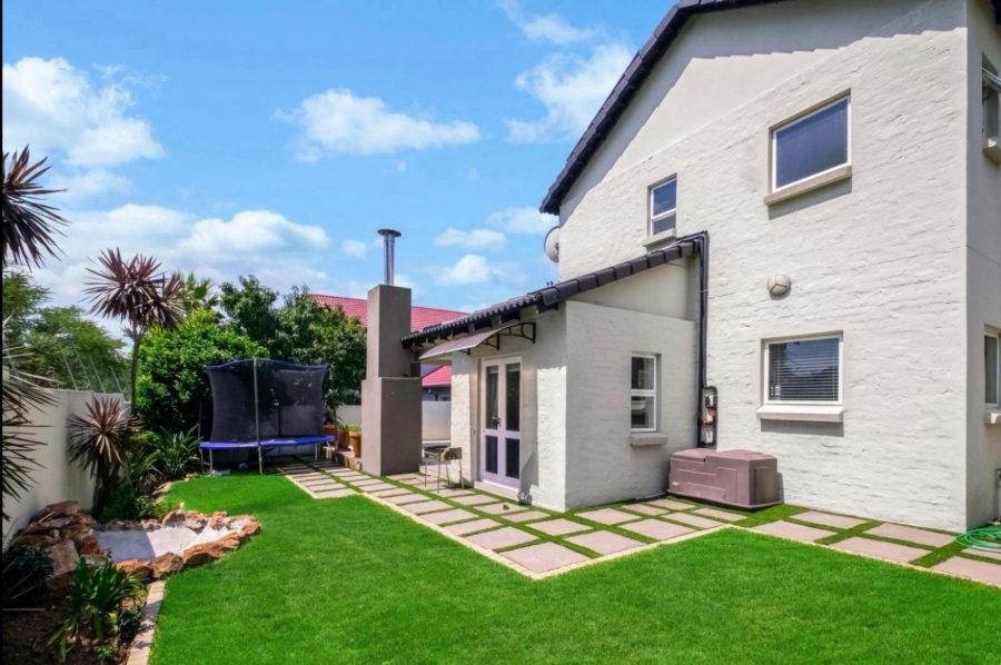 3 Bedroom Property for Sale in Beverley Gauteng