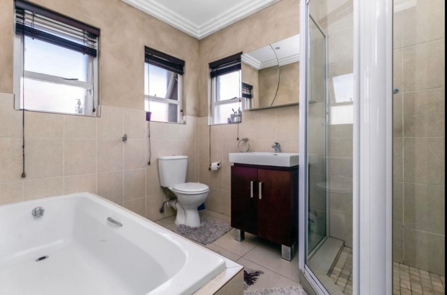 3 Bedroom Property for Sale in Beverley Gauteng