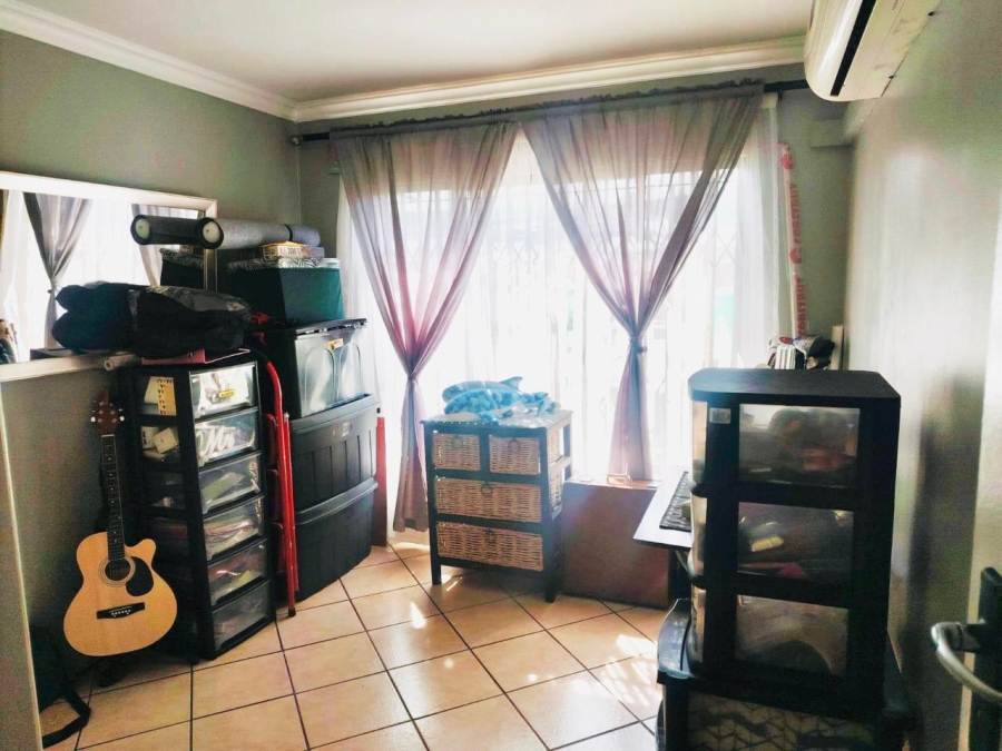 2 Bedroom Property for Sale in Rietfontein Gauteng