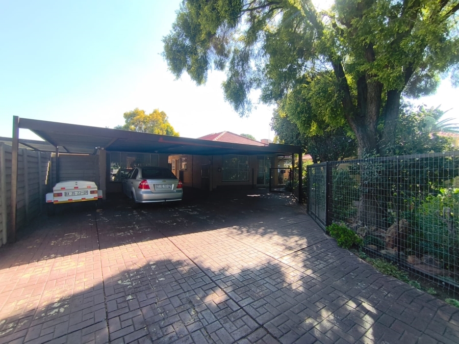 3 Bedroom Property for Sale in Randhart Gauteng