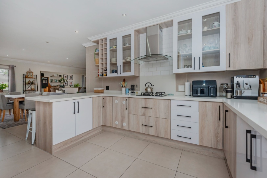 3 Bedroom Property for Sale in New Redruth Gauteng