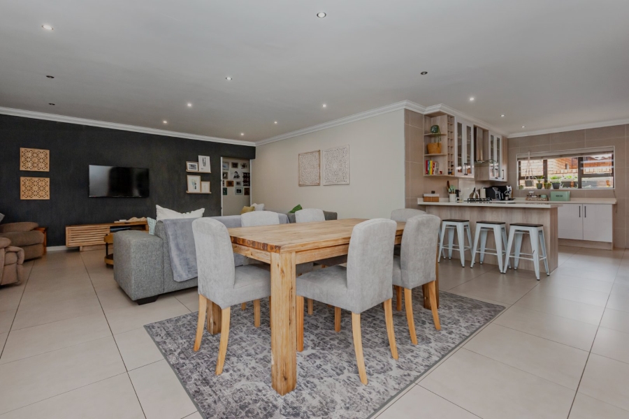 3 Bedroom Property for Sale in New Redruth Gauteng