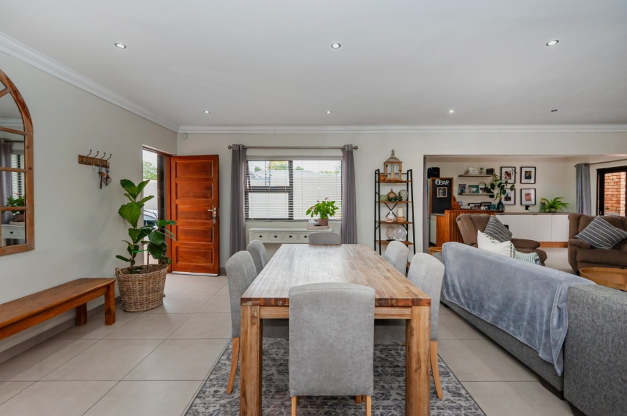 3 Bedroom Property for Sale in New Redruth Gauteng