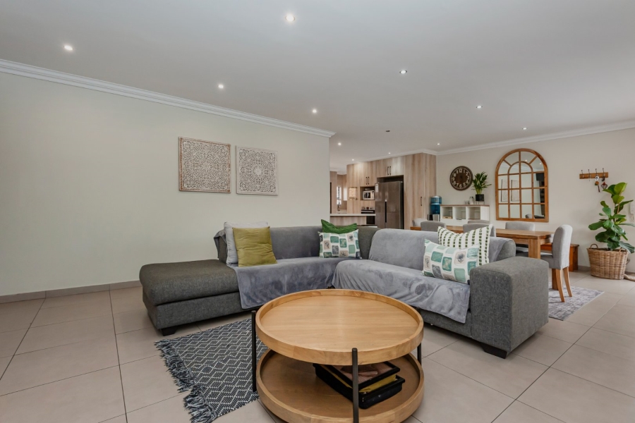 3 Bedroom Property for Sale in New Redruth Gauteng