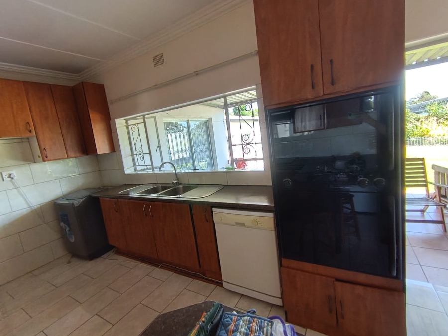 To Let 4 Bedroom Property for Rent in Queenswood Gauteng
