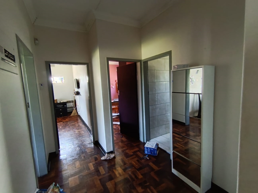 To Let 4 Bedroom Property for Rent in Queenswood Gauteng