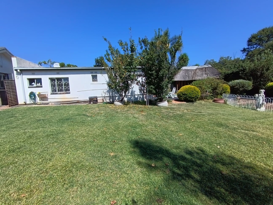 To Let 4 Bedroom Property for Rent in Queenswood Gauteng