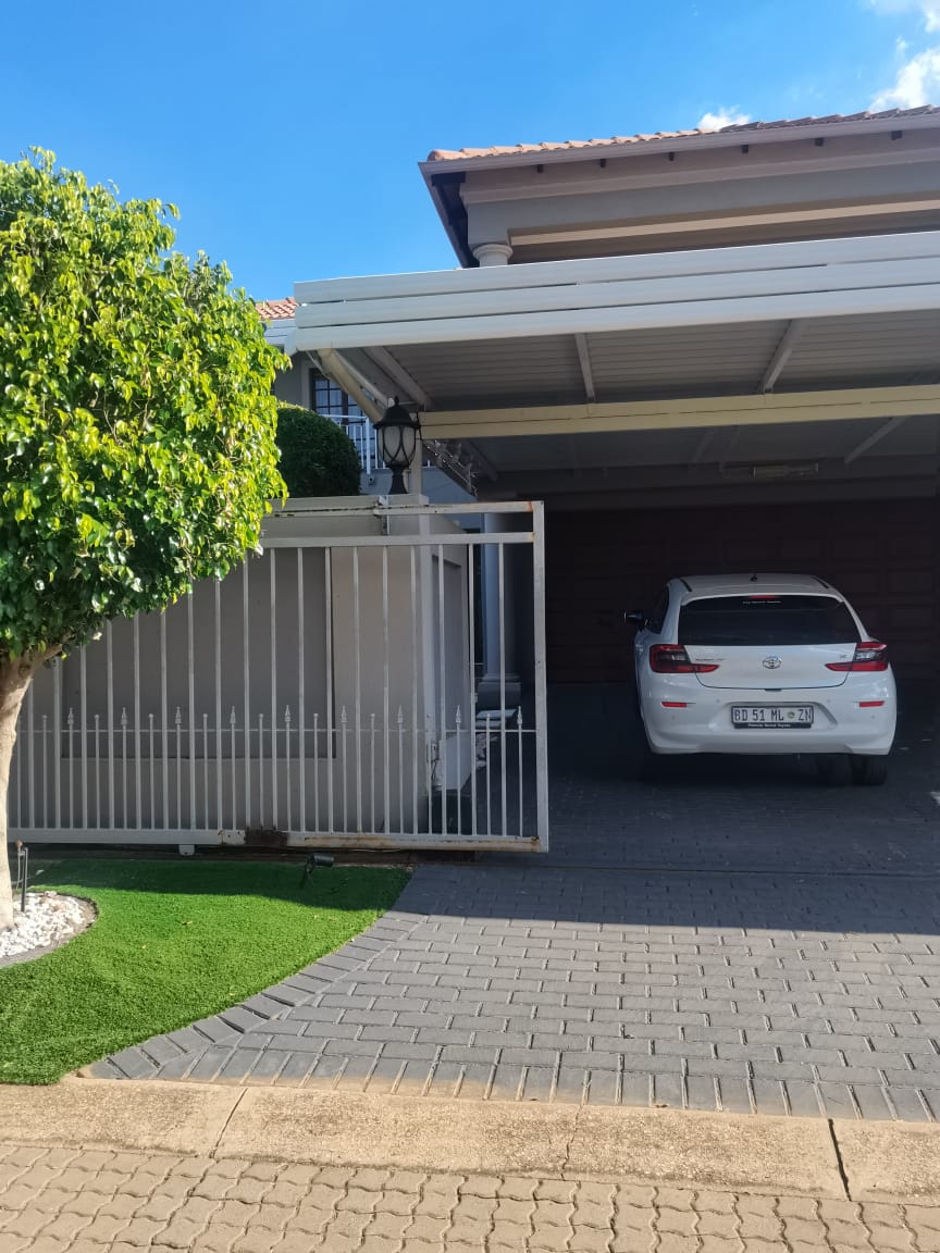 4 Bedroom Property for Sale in Montana Gauteng