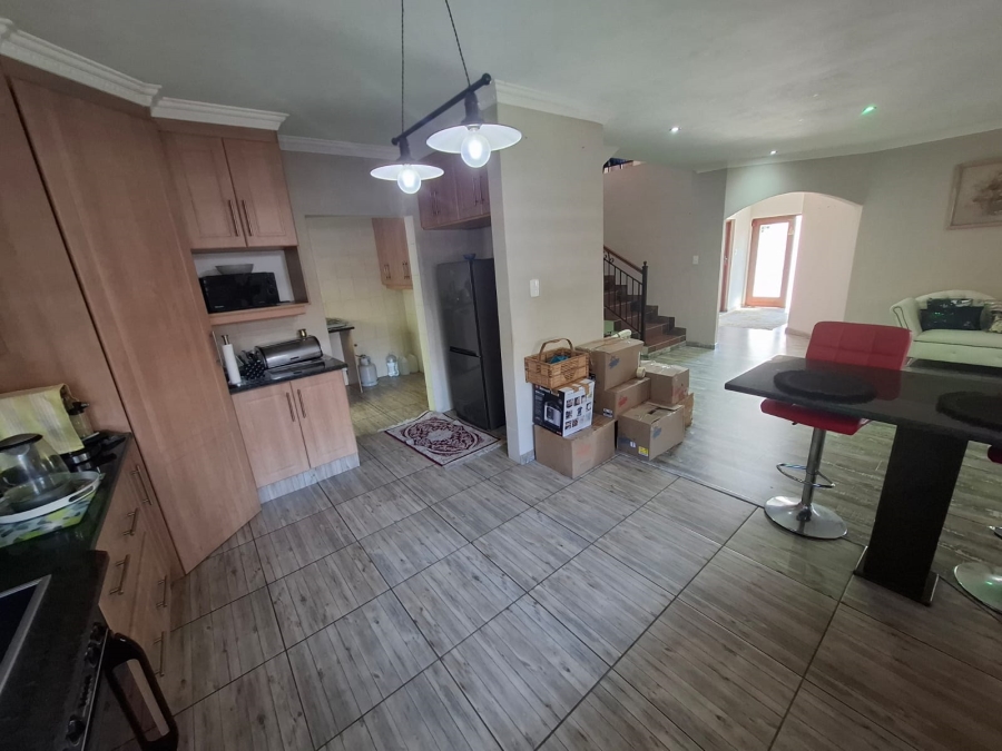 To Let 5 Bedroom Property for Rent in Montana Gauteng