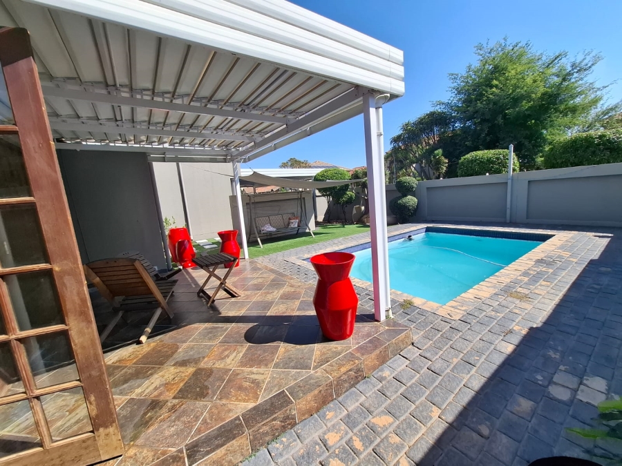 To Let 5 Bedroom Property for Rent in Montana Gauteng