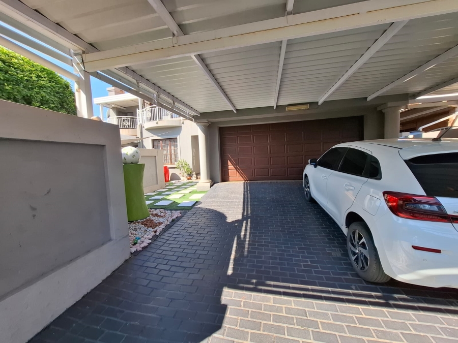 To Let 5 Bedroom Property for Rent in Montana Gauteng