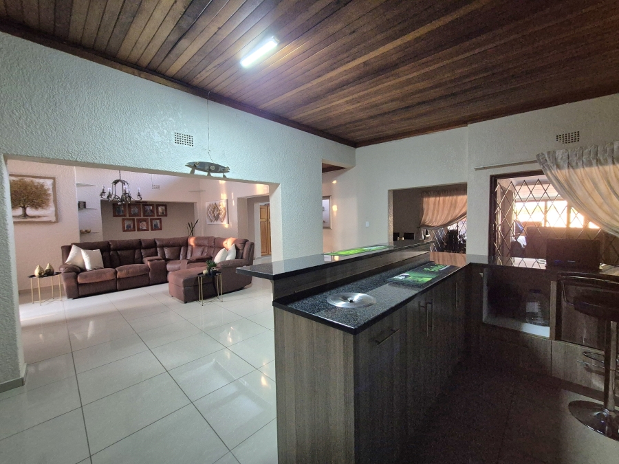 3 Bedroom Property for Sale in Kenleaf Gauteng