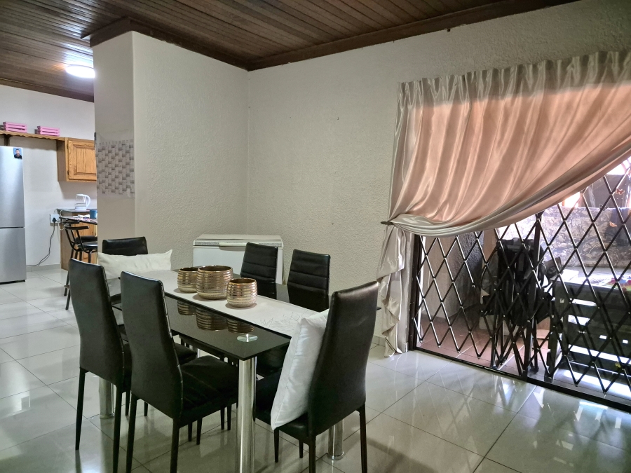3 Bedroom Property for Sale in Kenleaf Gauteng
