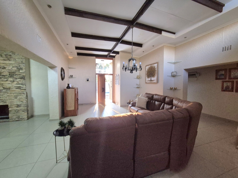 3 Bedroom Property for Sale in Kenleaf Gauteng