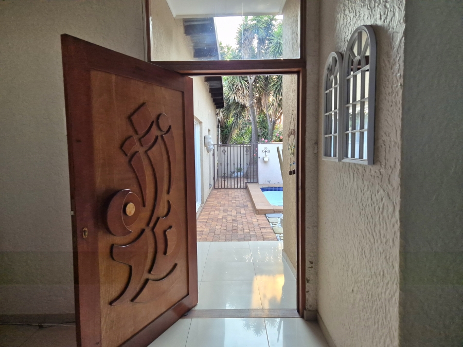 3 Bedroom Property for Sale in Kenleaf Gauteng