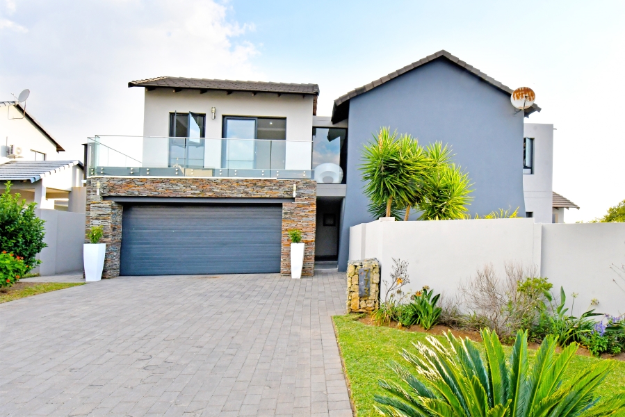 4 Bedroom Property for Sale in Copperleaf Estate Gauteng