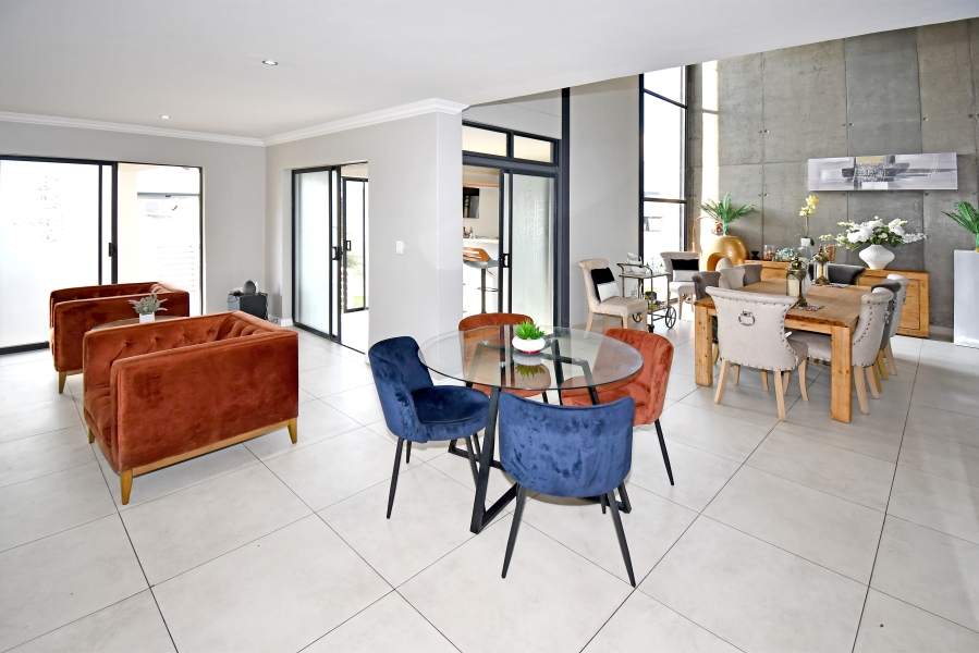 4 Bedroom Property for Sale in Copperleaf Estate Gauteng