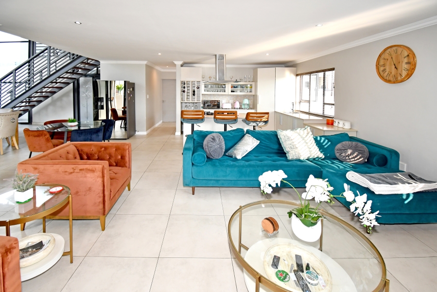 4 Bedroom Property for Sale in Copperleaf Estate Gauteng