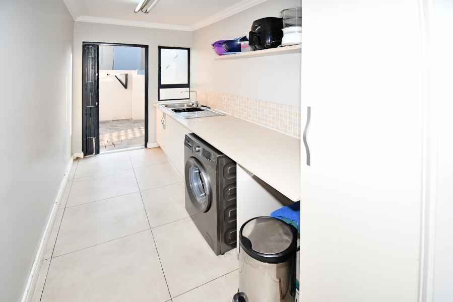 4 Bedroom Property for Sale in Copperleaf Estate Gauteng