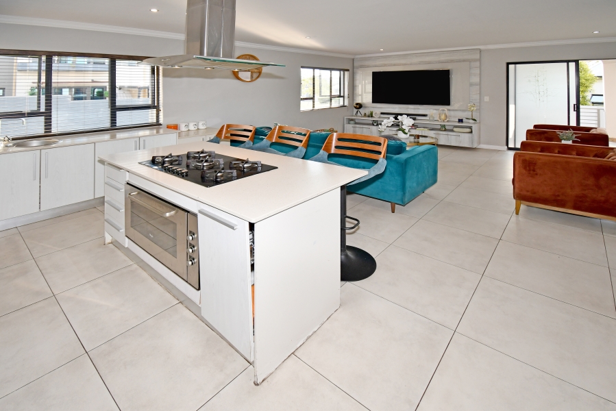 4 Bedroom Property for Sale in Copperleaf Estate Gauteng