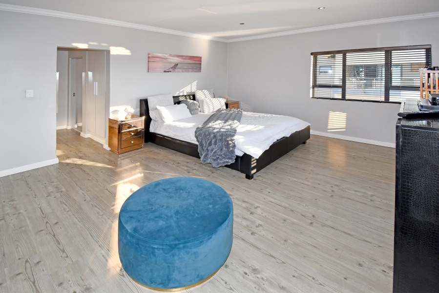 4 Bedroom Property for Sale in Copperleaf Estate Gauteng