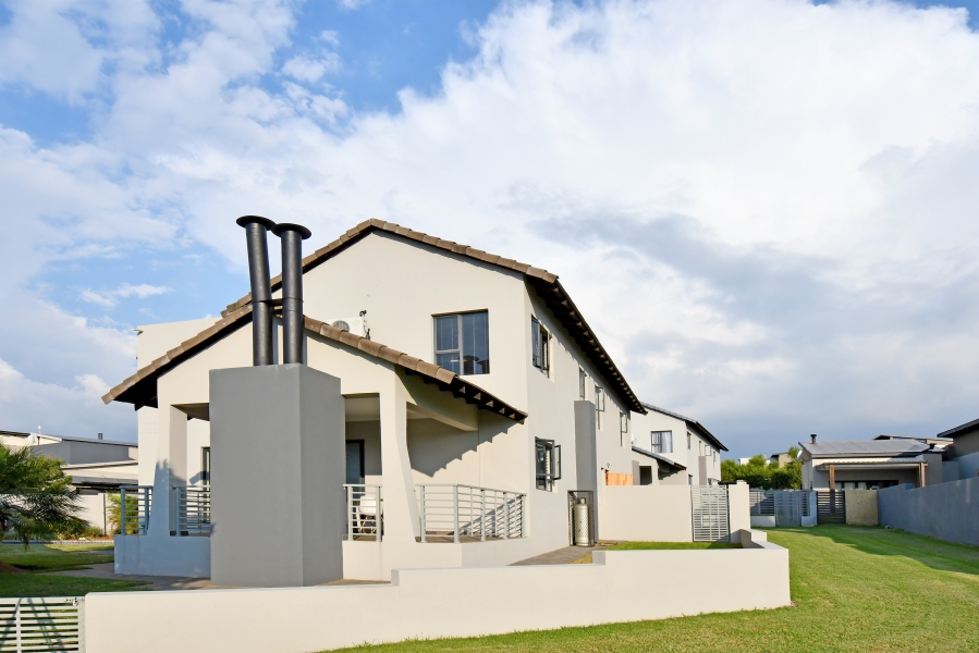 4 Bedroom Property for Sale in Copperleaf Estate Gauteng