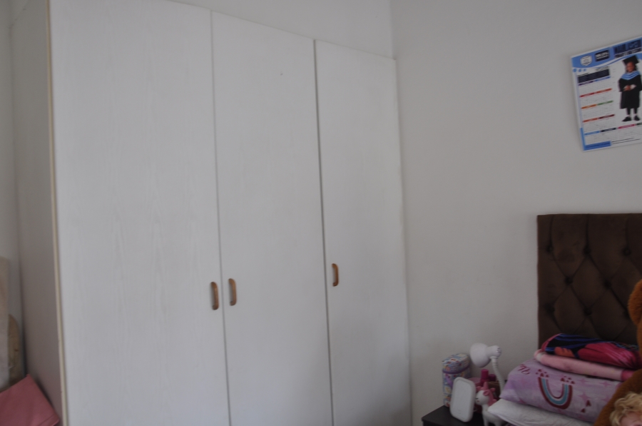 2 Bedroom Property for Sale in Erand Gardens Gauteng