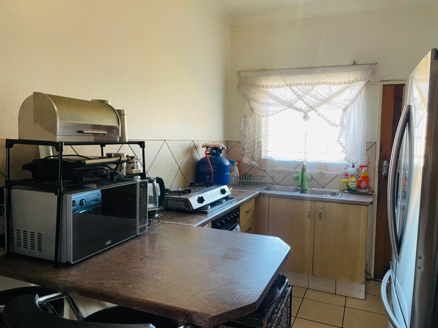 2 Bedroom Property for Sale in Erand Gardens Gauteng