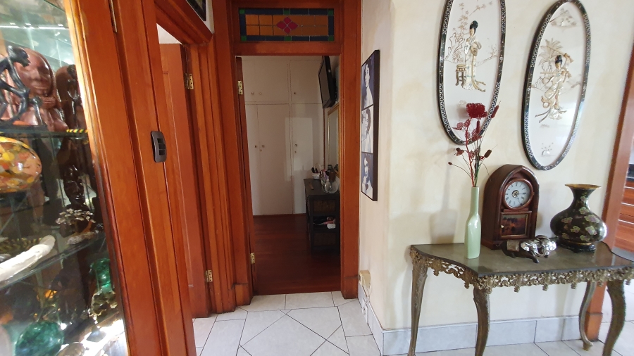 5 Bedroom Property for Sale in The Hill Gauteng