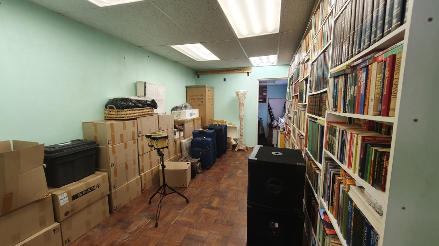 5 Bedroom Property for Sale in The Hill Gauteng