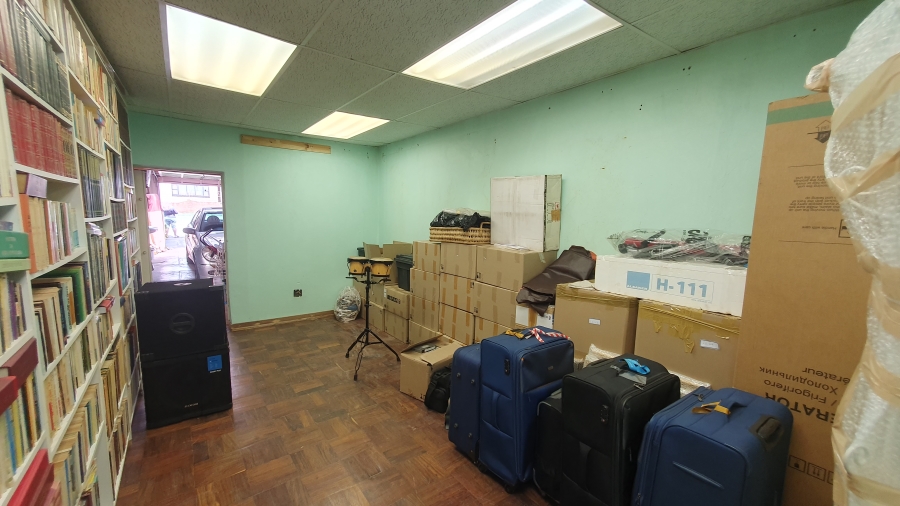 5 Bedroom Property for Sale in The Hill Gauteng