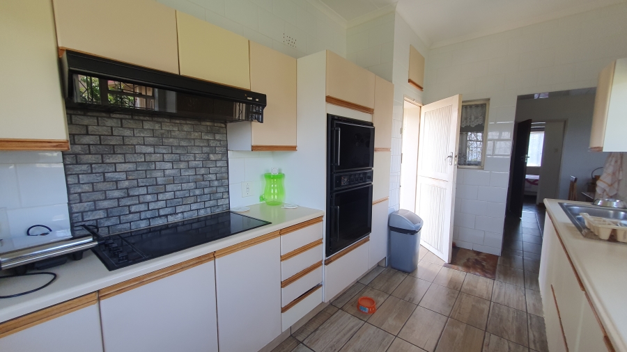 4 Bedroom Property for Sale in Linmeyer Gauteng