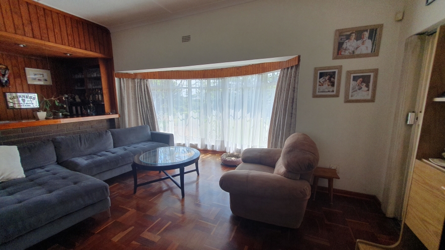 4 Bedroom Property for Sale in Linmeyer Gauteng