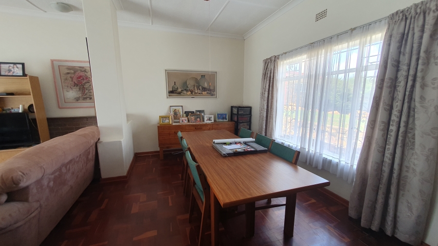 4 Bedroom Property for Sale in Linmeyer Gauteng