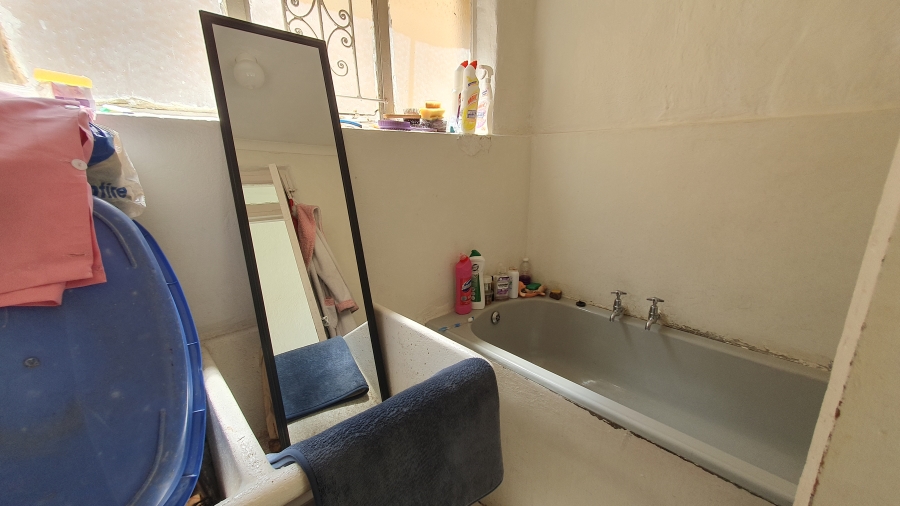 4 Bedroom Property for Sale in Linmeyer Gauteng