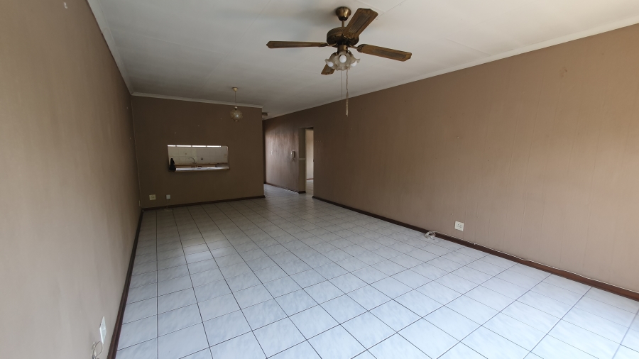 2 Bedroom Property for Sale in Verwoerdpark Gauteng