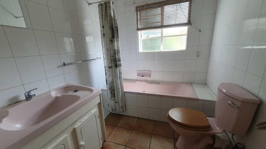 2 Bedroom Property for Sale in Verwoerdpark Gauteng