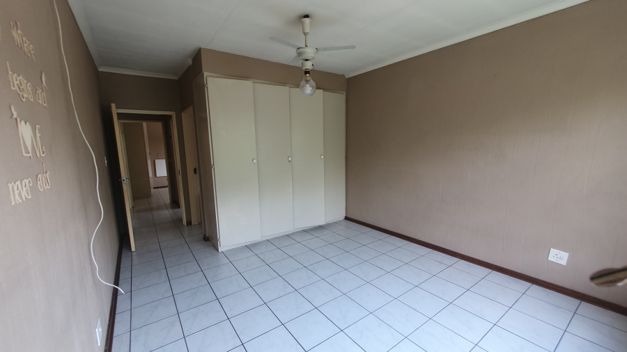 2 Bedroom Property for Sale in Verwoerdpark Gauteng