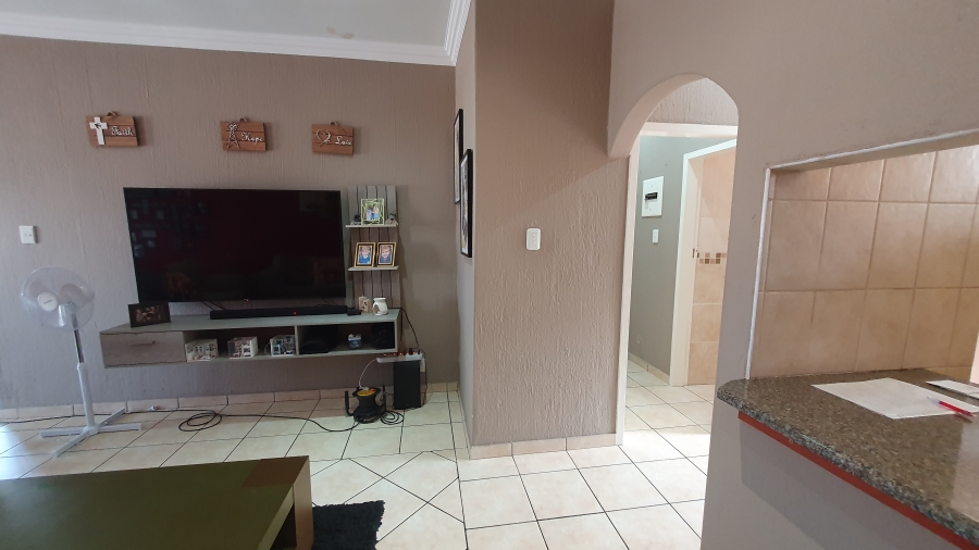 2 Bedroom Property for Sale in New Redruth Gauteng