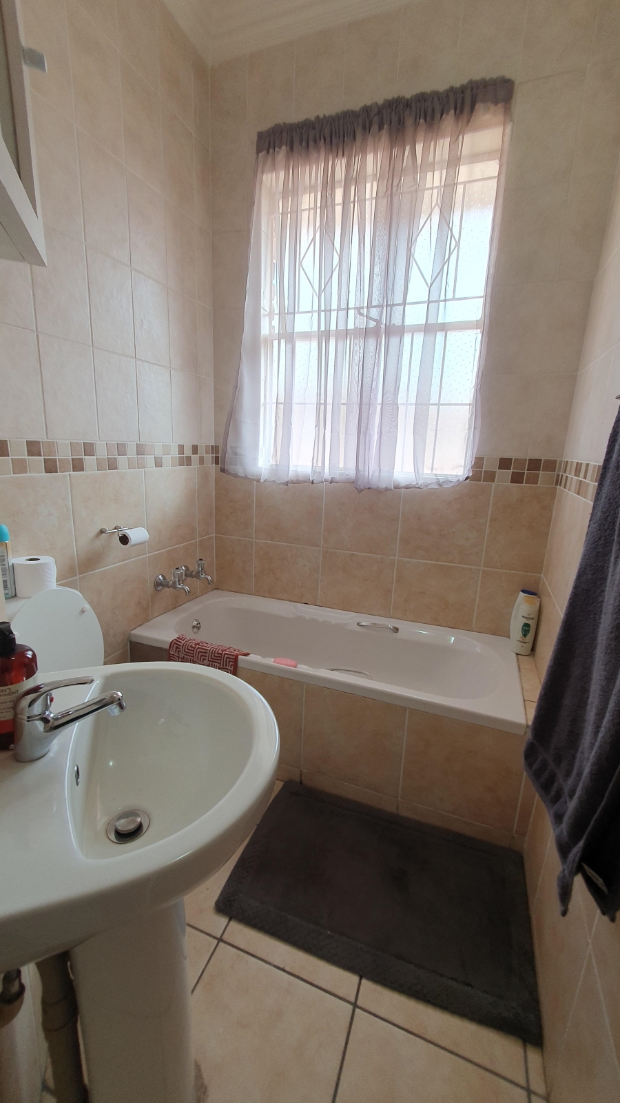 2 Bedroom Property for Sale in New Redruth Gauteng