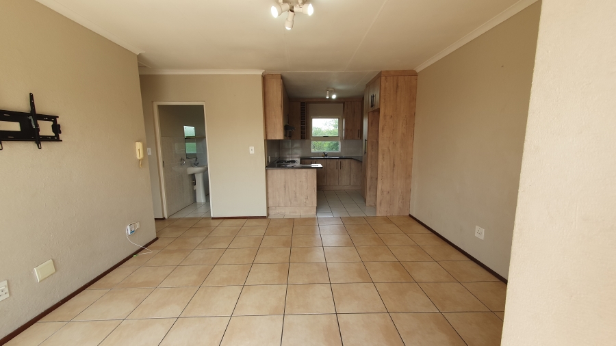 2 Bedroom Property for Sale in South Crest Gauteng