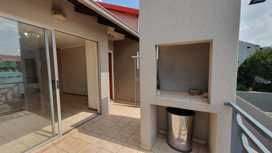 2 Bedroom Property for Sale in South Crest Gauteng