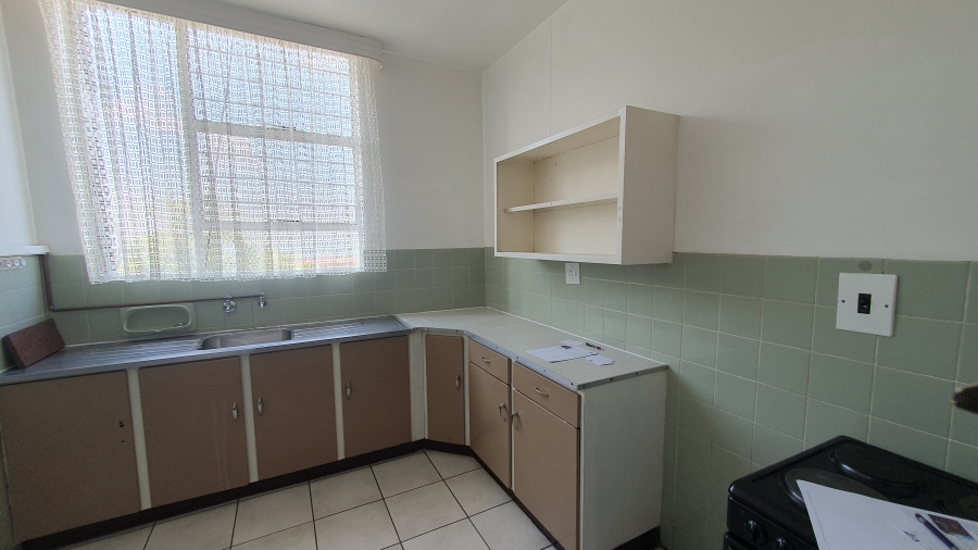 2 Bedroom Property for Sale in South Crest Gauteng