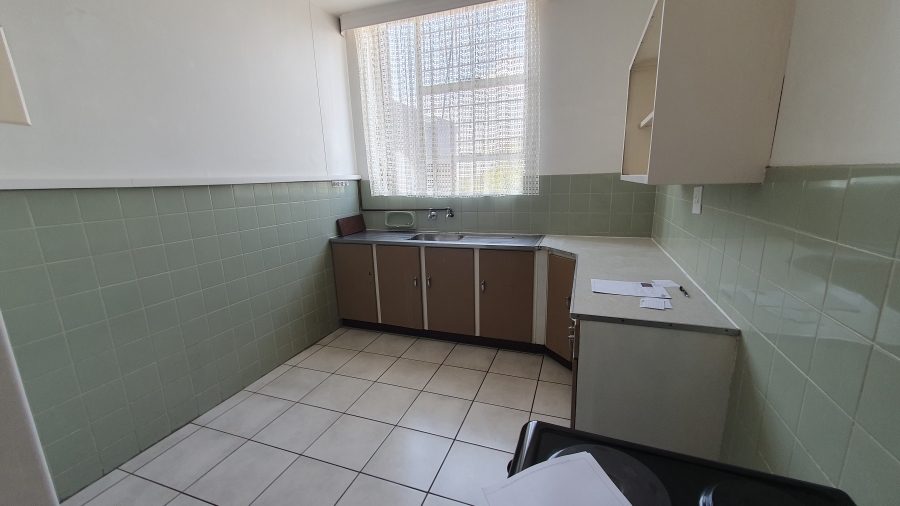 2 Bedroom Property for Sale in South Crest Gauteng