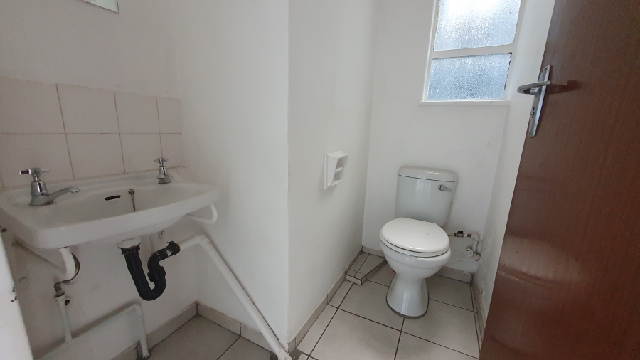 2 Bedroom Property for Sale in South Crest Gauteng