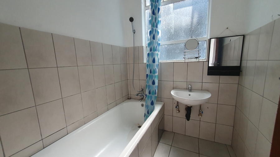 2 Bedroom Property for Sale in South Crest Gauteng