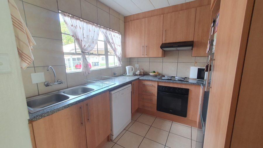 2 Bedroom Property for Sale in Meyersdal Gauteng