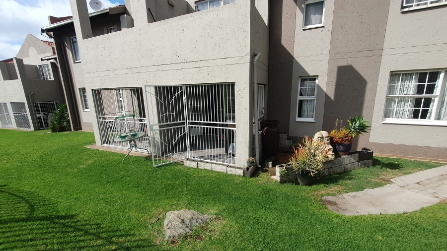 2 Bedroom Property for Sale in Meyersdal Gauteng