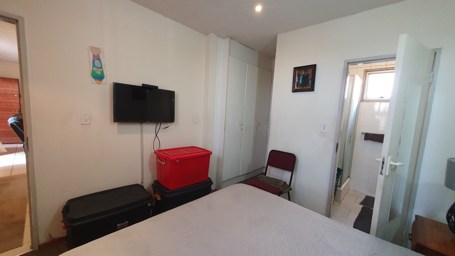 2 Bedroom Property for Sale in Glenanda Gauteng