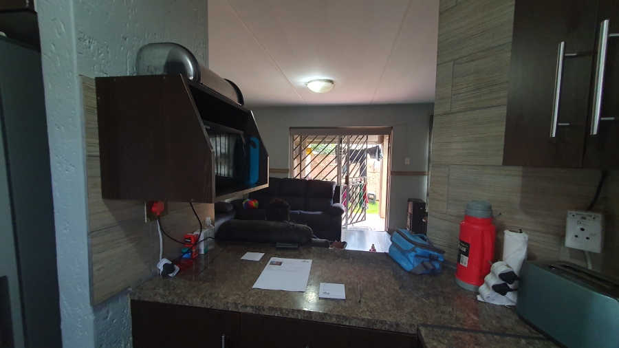2 Bedroom Property for Sale in Winchester Hills Gauteng